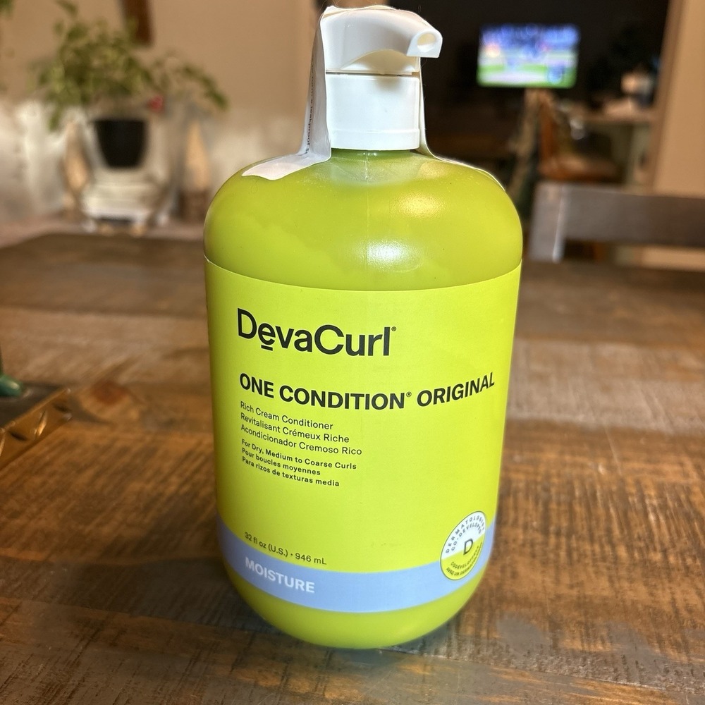 DEVACURL ONE CONDITION ORIGINAL  MOISTURE 32oz  Sealed Rich Cream